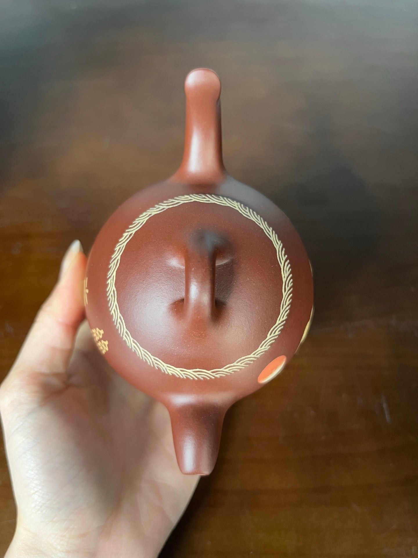 泥料：紫泥

容量：250