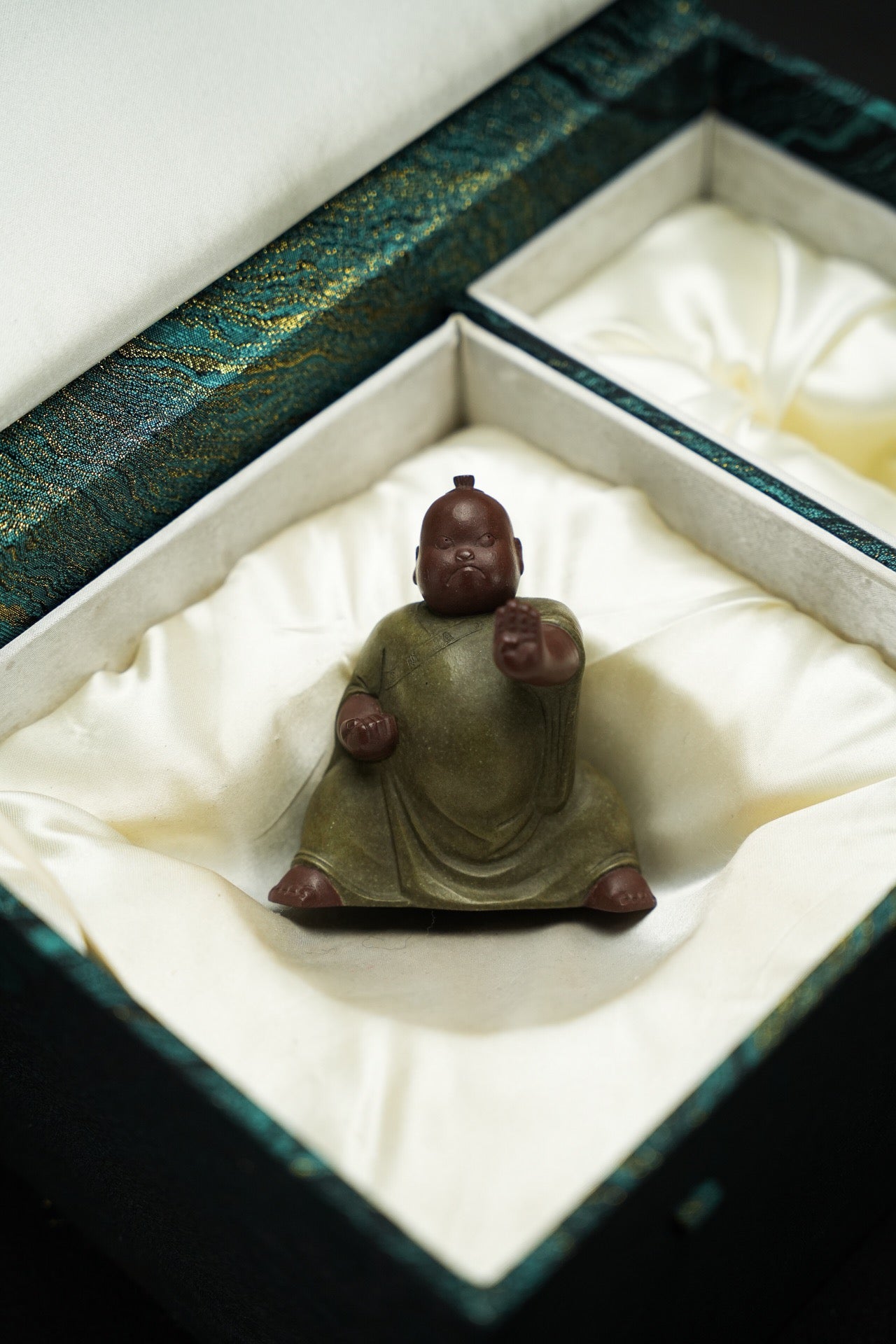 八段锦·七式（攒拳怒目增气力）