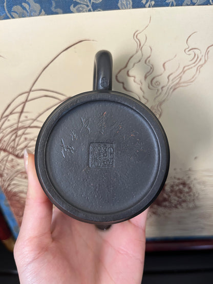 容量：130cc

泥料：烏金砂