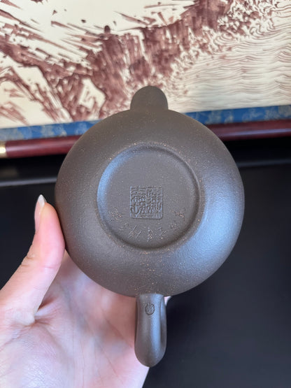 容量：170cc

泥料：铁砂泥