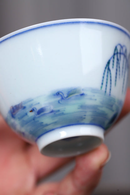 斗彩王羲之爱鹅敞口杯
尺寸：口径7.8高4.6
容量：80ml