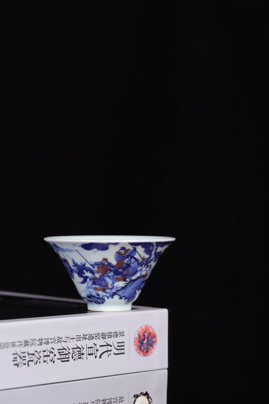 品牌：璟色堂
品名：青花釉里红斗笠战将杯
尺寸：直径10高5.2
容量：120ml