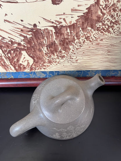 容量：130cc

泥料：青灰泥
