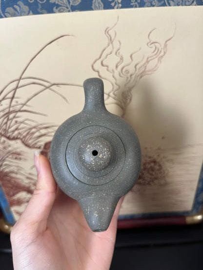 容量：130cc

泥料：双军绿泥