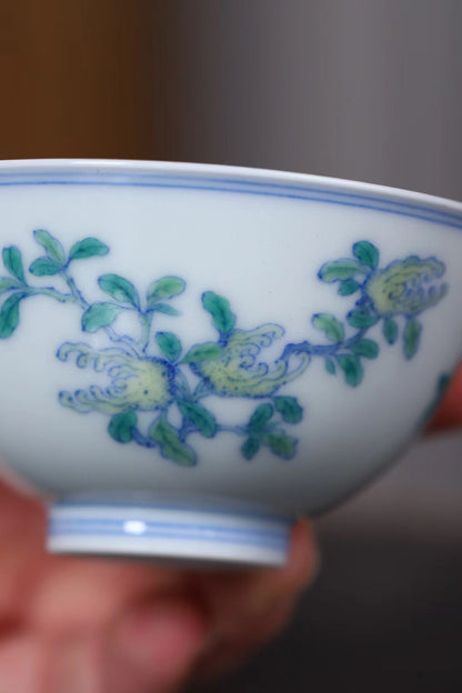 品名：青花斗彩三果杯
品牌：小愚斋
尺寸：口径8.5高4.3
容量：100ml