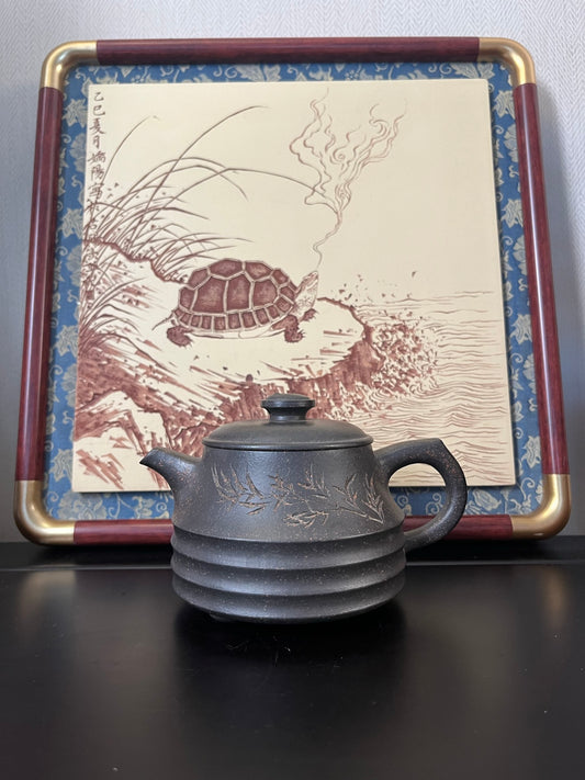 容量：330cc

泥料：烏金砂