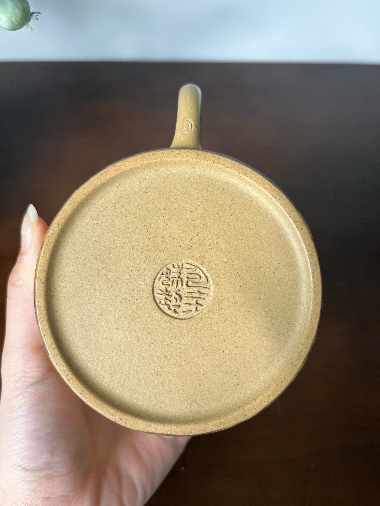 泥料：本山绿泥
容量：250