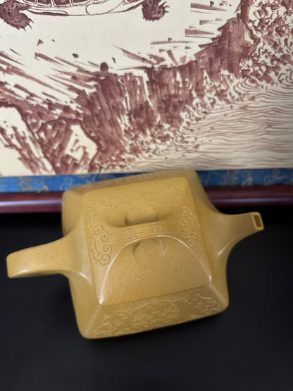 容量：200cc

泥料：黃金段