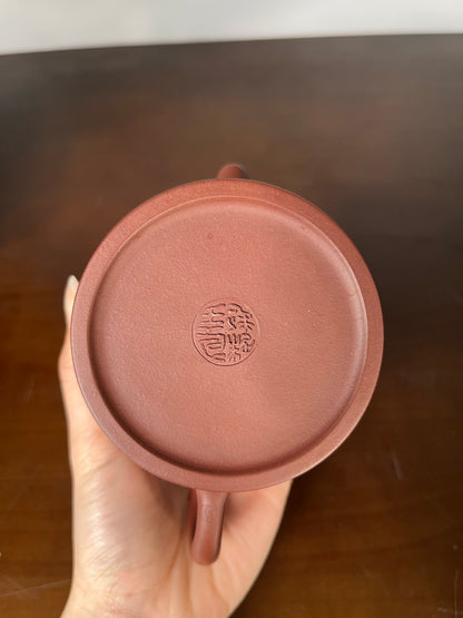 泥料：紫泥

容量：250