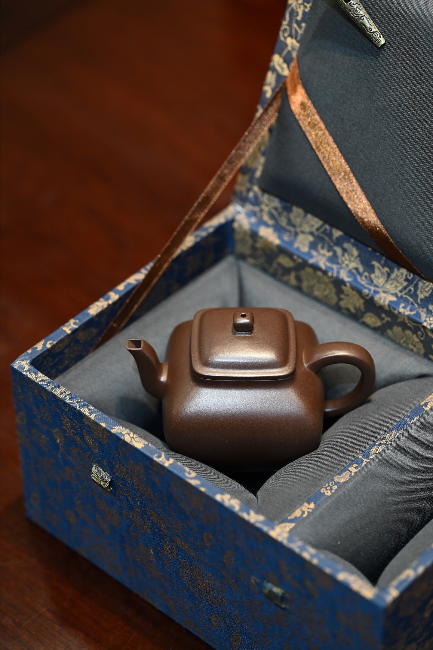 四方锦玉紫泥铺砂150cc