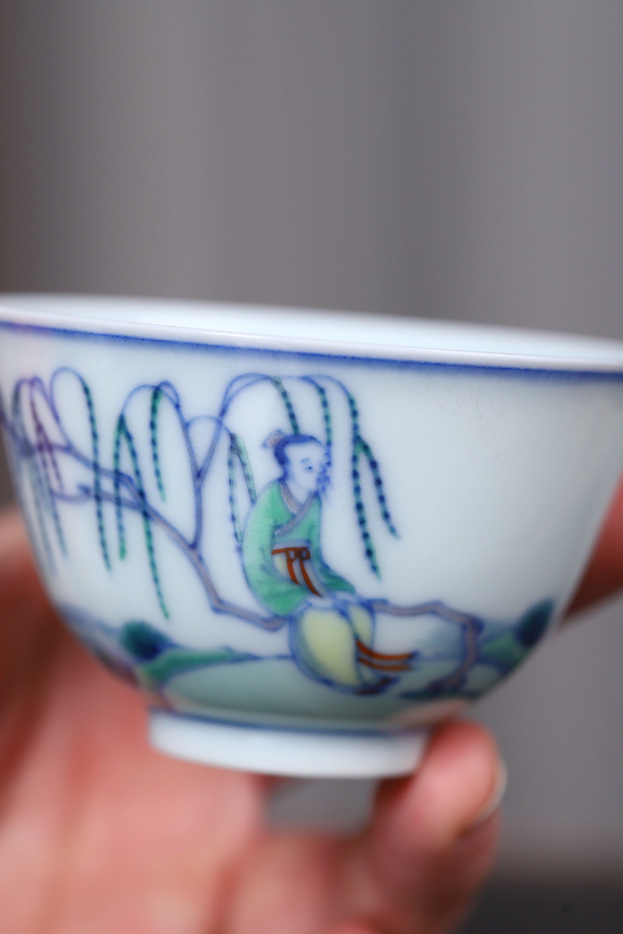 斗彩王羲之爱鹅敞口杯
尺寸：口径7.8高4.6
容量：80ml